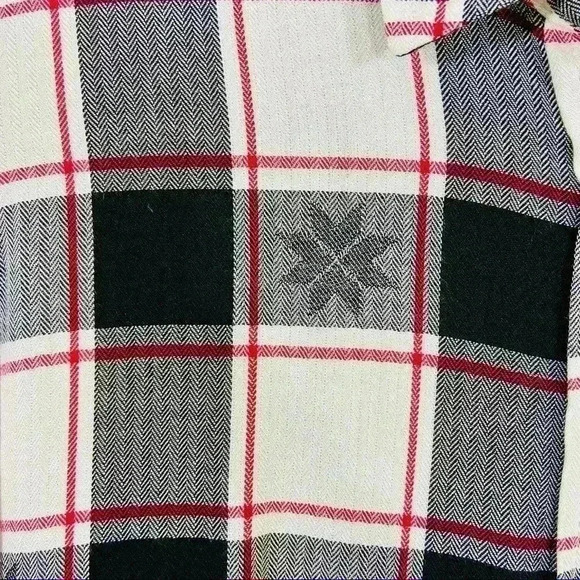 Talbots Snowflake Plaid Soft Button Down Rayon Lightweight Long Sleeve Top (LP) - Picture 9 of 16